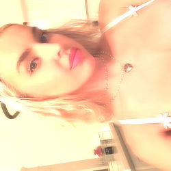 Faye's Onlyfans Model Photos