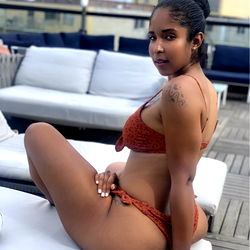 Model Desana M❤ on a Lounger