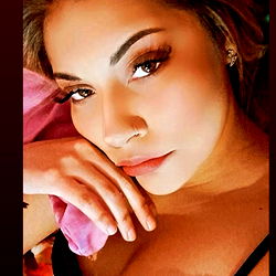 Attractive OnlyFans Model Alexx Posing for the Camera