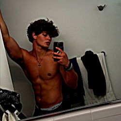 OnlyFans Model Ace VIP Poses for Selfie in Bathroom Mirror