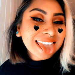 Cute Em, the OnlyFans Star with Heart Shape Puppy Eyes