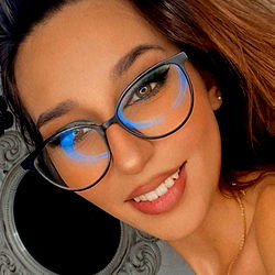 Stylish Model Ava Mrgn Shares Her Latest Photoshoot