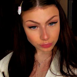 Amsi, a stunning OnlyFans model