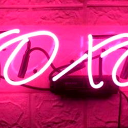 Neon Sign with 'XO' in Pink