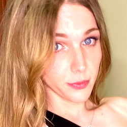 Alexis Why εїз photo