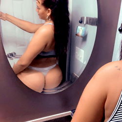 EASLEY SC Onlyfans Model: ARIELA MARTINEZ