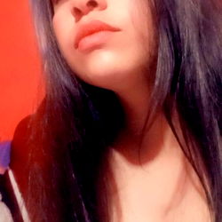 Abigail Rosas, Model