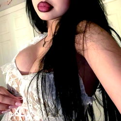 Internet Princess - A Model of Modernity