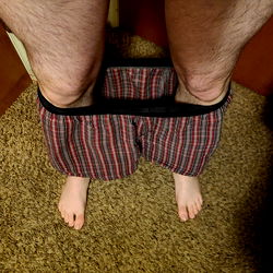 Onlyfans model TOOLMAN08 in a humorous and unexpected pose