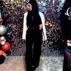 Model Candela Fernandez in Studio