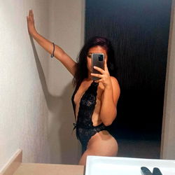 Onlyfans Model Casdel, 🇲🇳