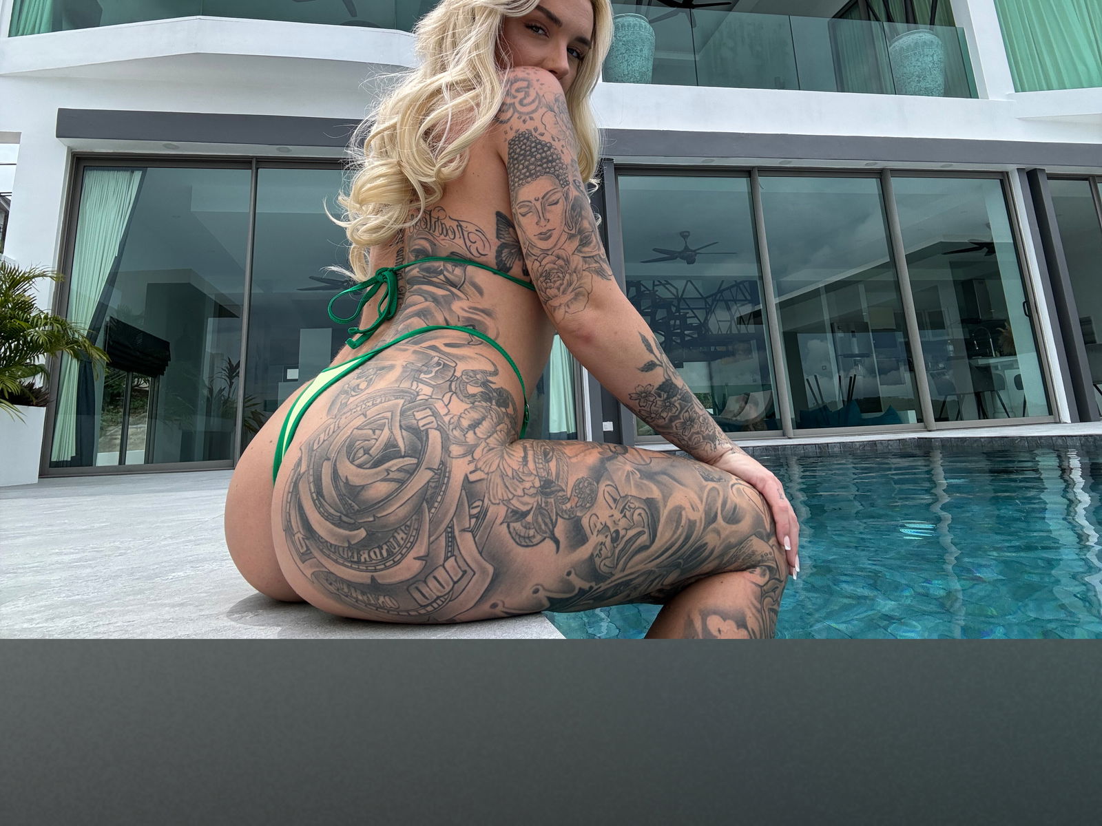 Charlotte Stevens photo