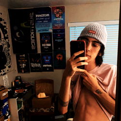 Matty, OnlyFans Model, Showcasing Abs