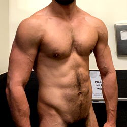 Fit and Athletic Model in OnlyFans Advertisement