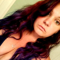 Gorgeous Georgia Fan