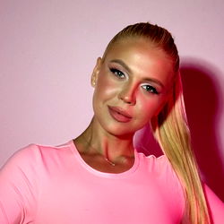 Angela Lust, OnlyFans Model, USA