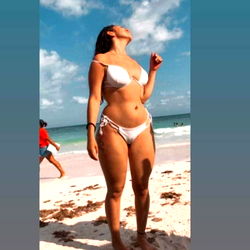 OnlyFans Model Grecia Rojas Posing on the Beach