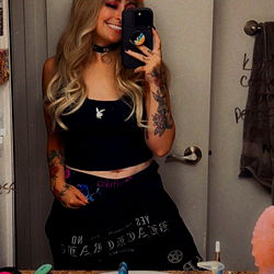 𝘢𝘴𝘩𝘭𝘪𝘦𝘨𝘩 photo