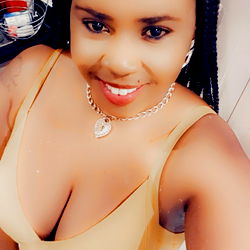 OnlyFans Model Amani❤ Posing in Yellow Dress