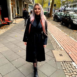 Honigtörtchen on the city street