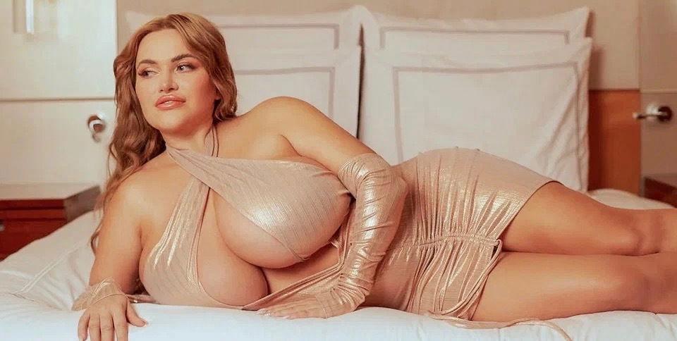 OLYRIA 🌹 ROY photo