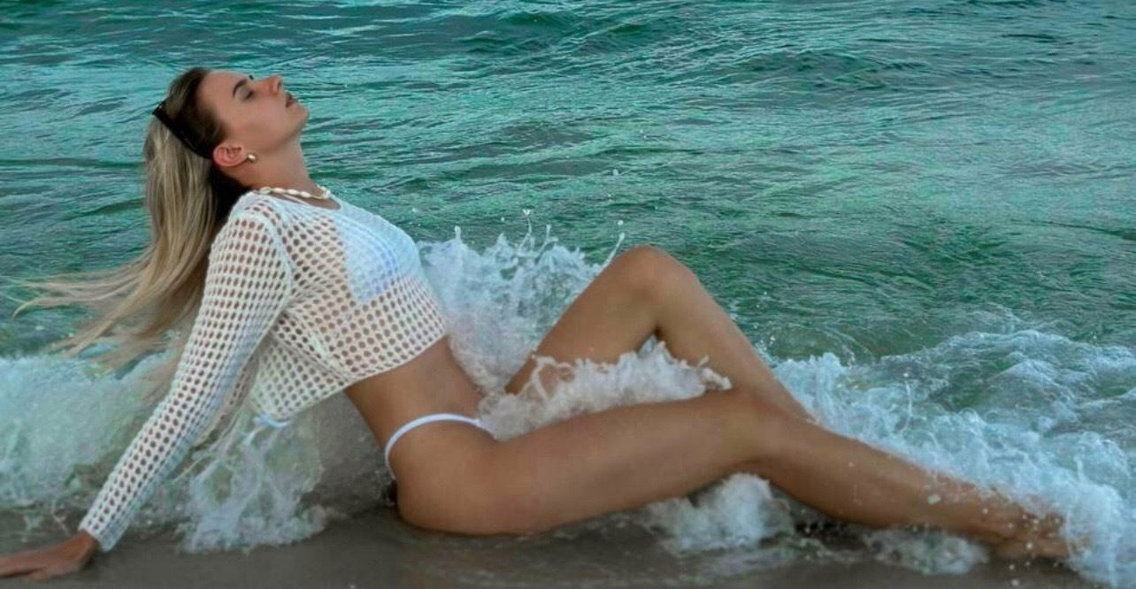 𝐒𝐓𝐀𝐂𝐘 𝐒𝐖𝐀𝐍 🌸 photo