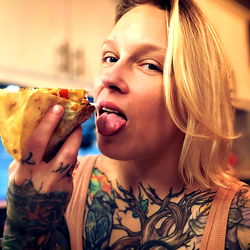 Eric Awesome, Tattooed Model with Pizza