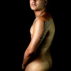 OnlyFans Model Alejandro Cordoba in a Shirtless Pose