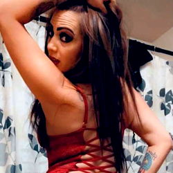 Anabelle, Alluring Anastasia