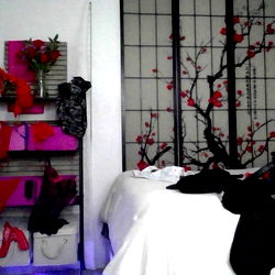 Bea-u-ti-ful's Room of Wanderlust