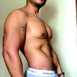 Alej Prez Fitness Model