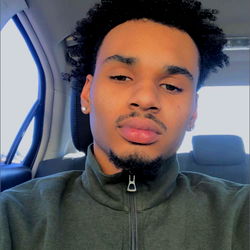 Sinz, a Phoenix-based OnlyFans Model