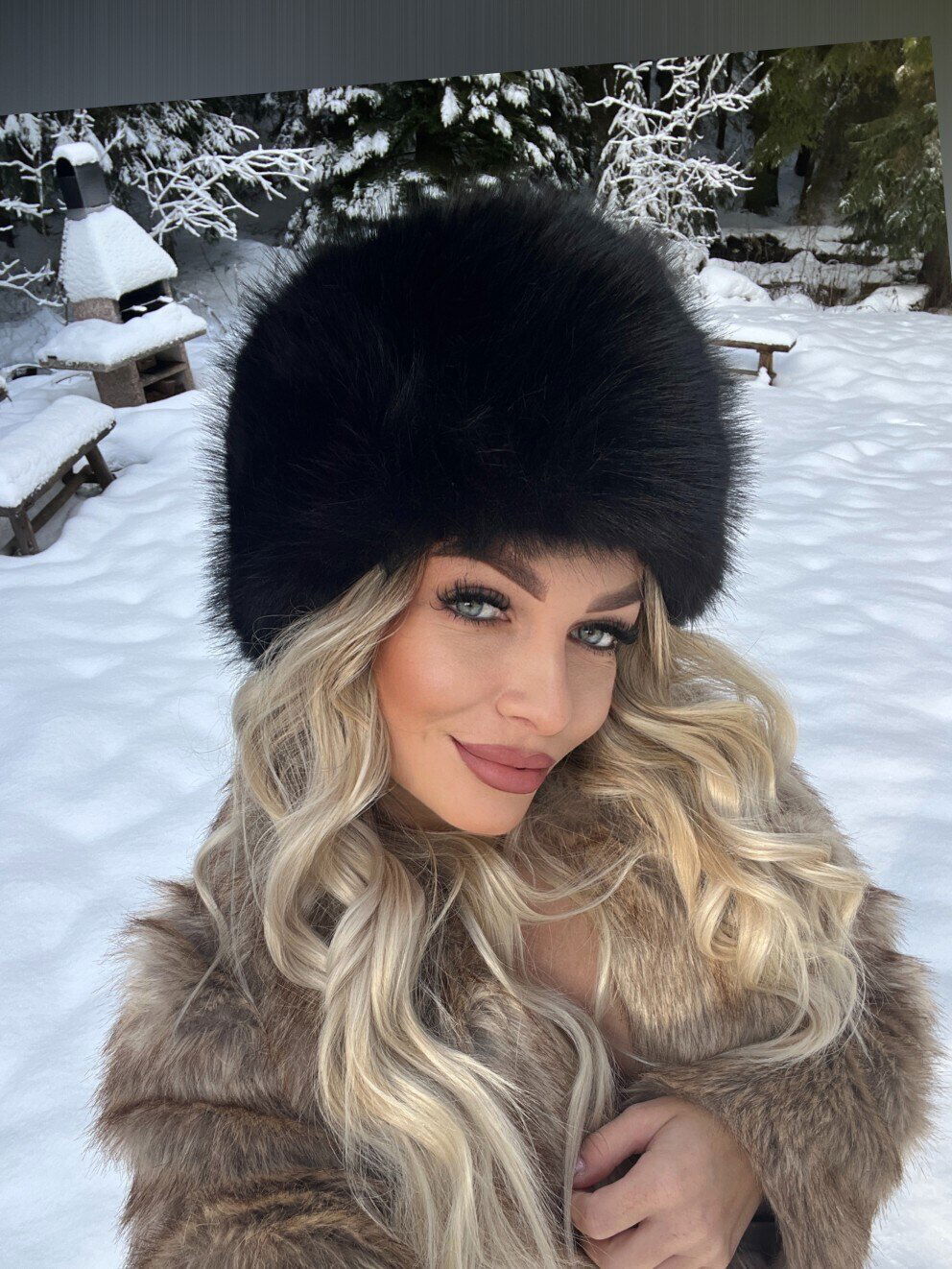 𝑺𝒂𝒓𝒂𝒉 𝑯𝒂𝒓𝒕 💖 photo