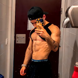 OnlyFans Model Ander in Fitness Attire, Shirtless Workout