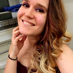 Alaska's Onlyfans Model Danni