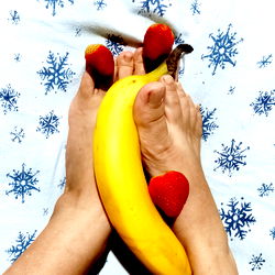 Amanda - Onlyfans Model, Feet with Bananas