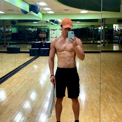 Fit and Fabulous: Wakín's Gym Photoshoot