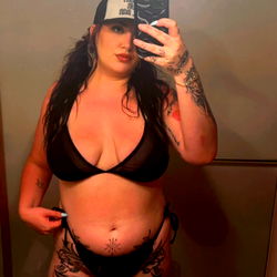 A Onlyfans Model: The Chicago Bombshell