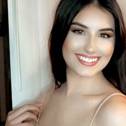 Model Alleah Marie for OnlyFans