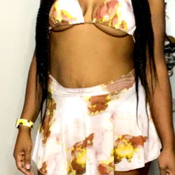 A L I Z É, a model from Dallas