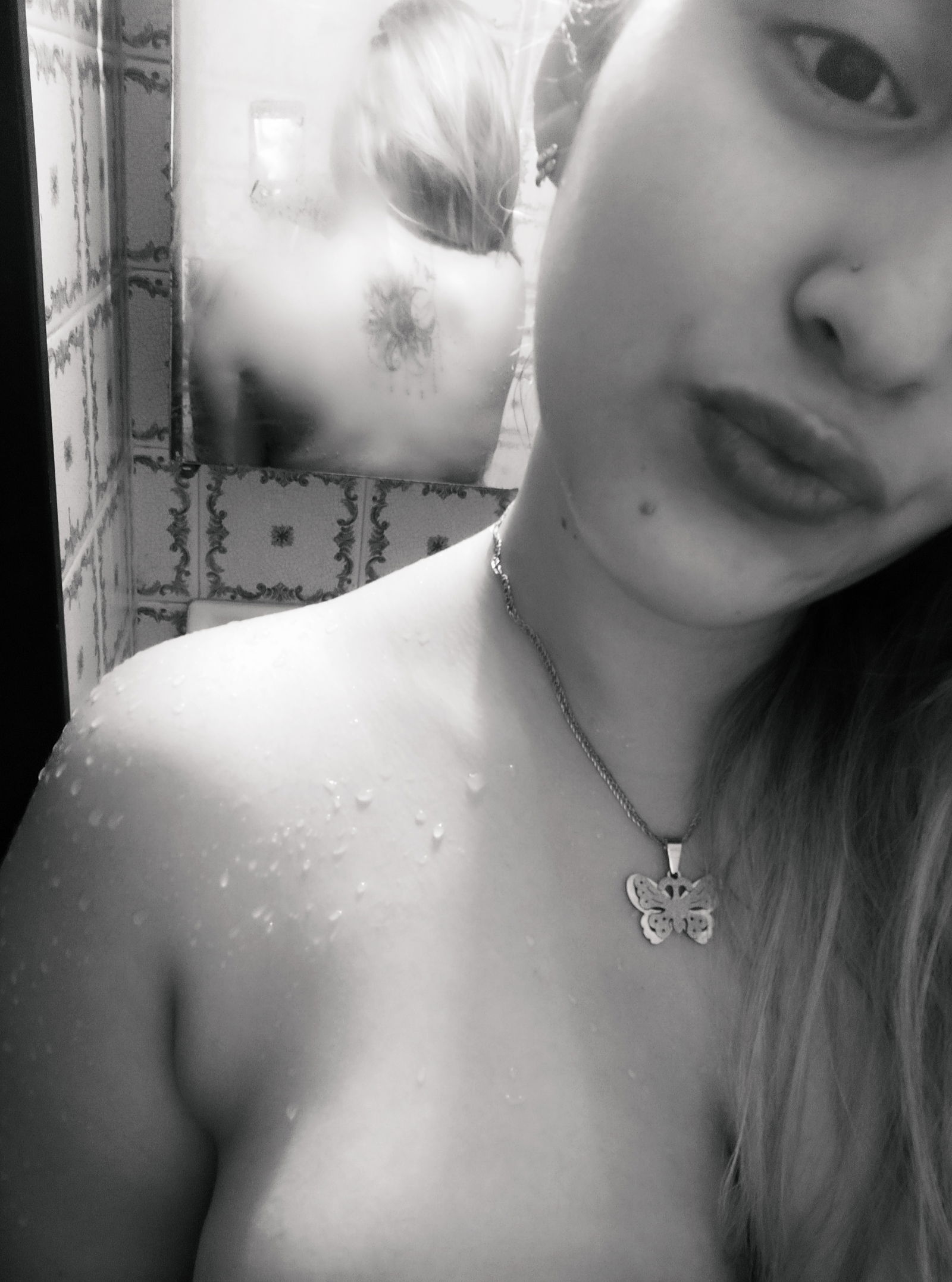 Srita Apriill09 photo