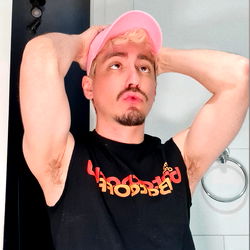 Fashionable Young Man, Artificis