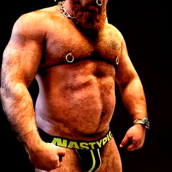 Powerful OnlyFans Model Pup Shredder