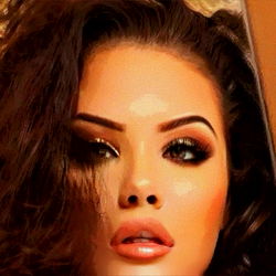 Alyssa: Stunning Model from Houston, Texas