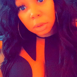 Autumnblu's Elegant and Stylish OnlyFans Photoshoot