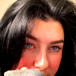 u know who it is photo