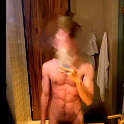 Atom's Model Photo: Onlyfans Male Model in Bathroom Mirror
