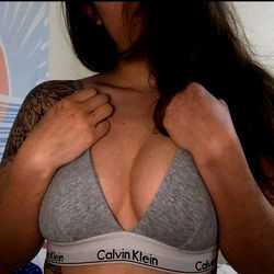 Synthia Model Poses in Lingerie for Calvin Klein