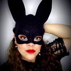 Amanda, Bustling with Playful Energy