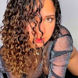 Stefania - OnlyFans Model, United Kingdom